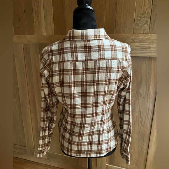 Heartlooms Twist-Front, Surplice Bodice, Flannel Top - Picture 4 of 12